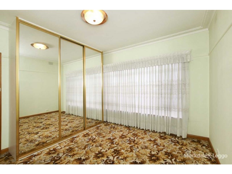 44 Botha Avenue, Reservoir VIC 3073