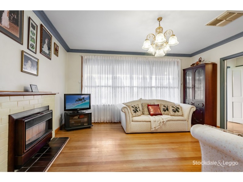 6 Tracey Street, Reservoir VIC 3073