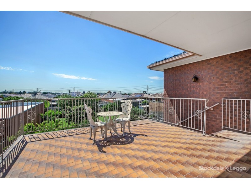 8 Fiddes Street, Reservoir VIC 3073