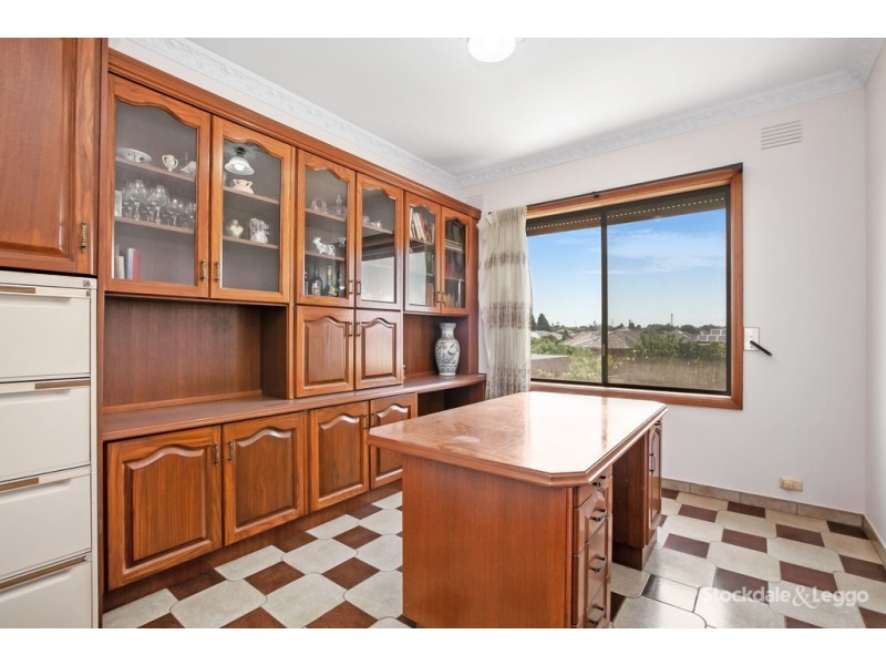 8 Fiddes Street, Reservoir VIC 3073