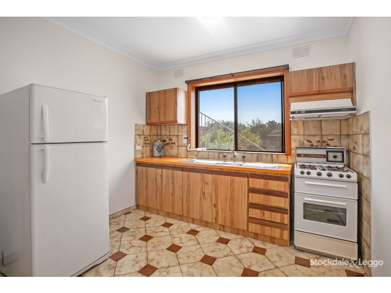 8 Fiddes Street, Reservoir VIC 3073