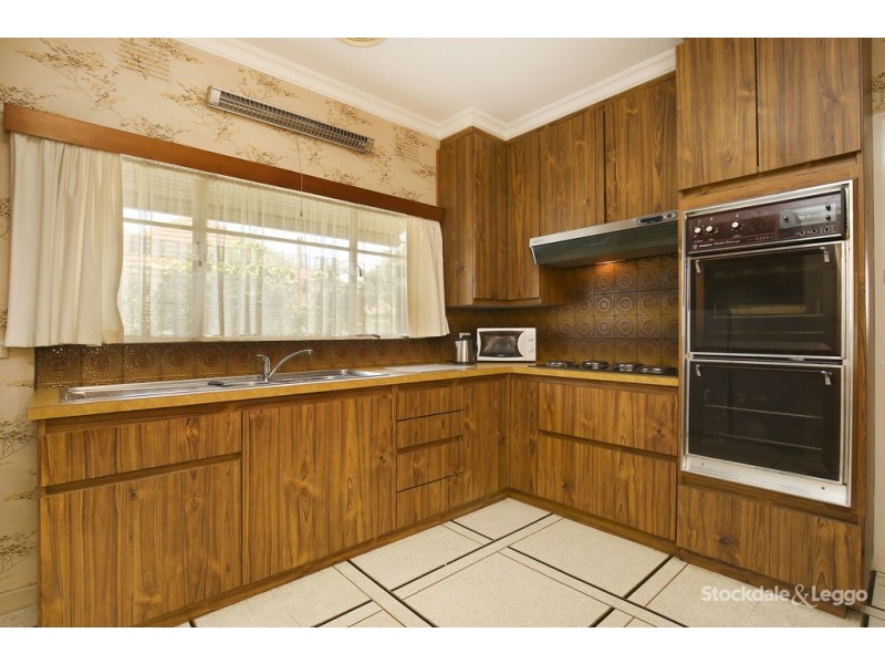 13 Glasgow Avenue, Reservoir VIC 3073