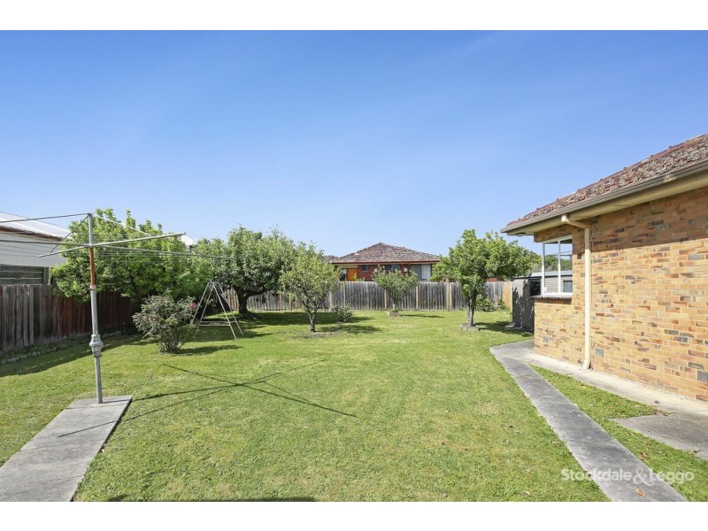 13 Glasgow Avenue, Reservoir VIC 3073