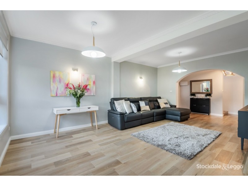 16 Moira Avenue, Reservoir VIC 3073