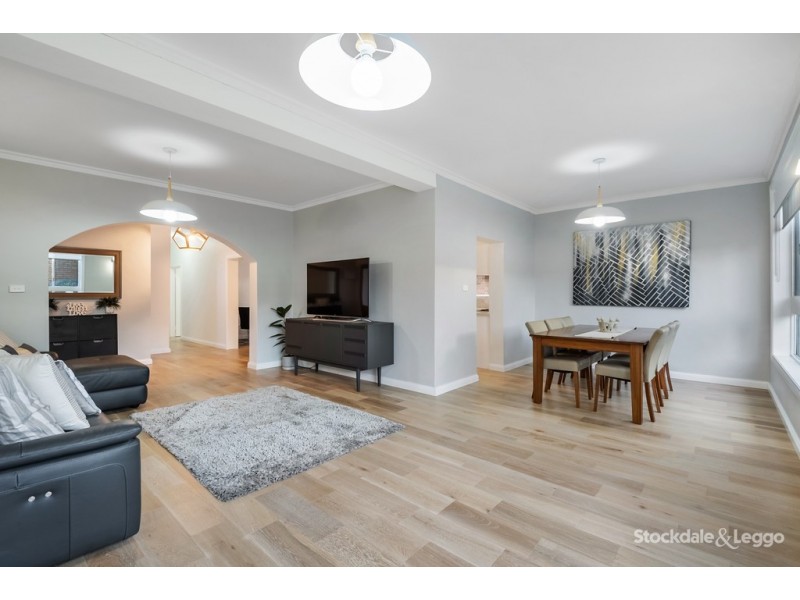 16 Moira Avenue, Reservoir VIC 3073