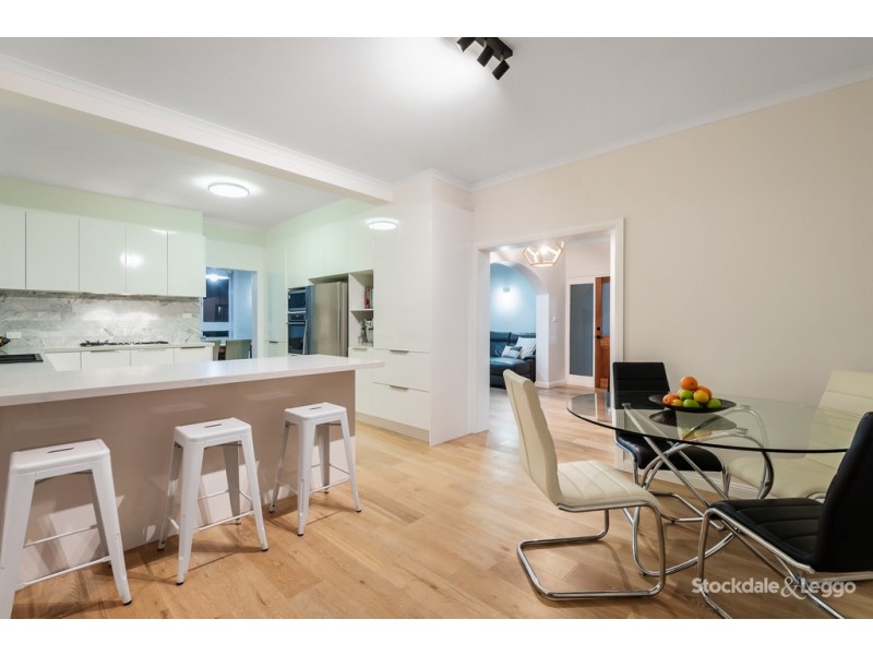 16 Moira Avenue, Reservoir VIC 3073