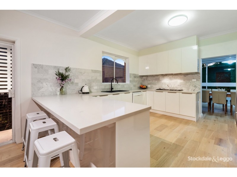16 Moira Avenue, Reservoir VIC 3073