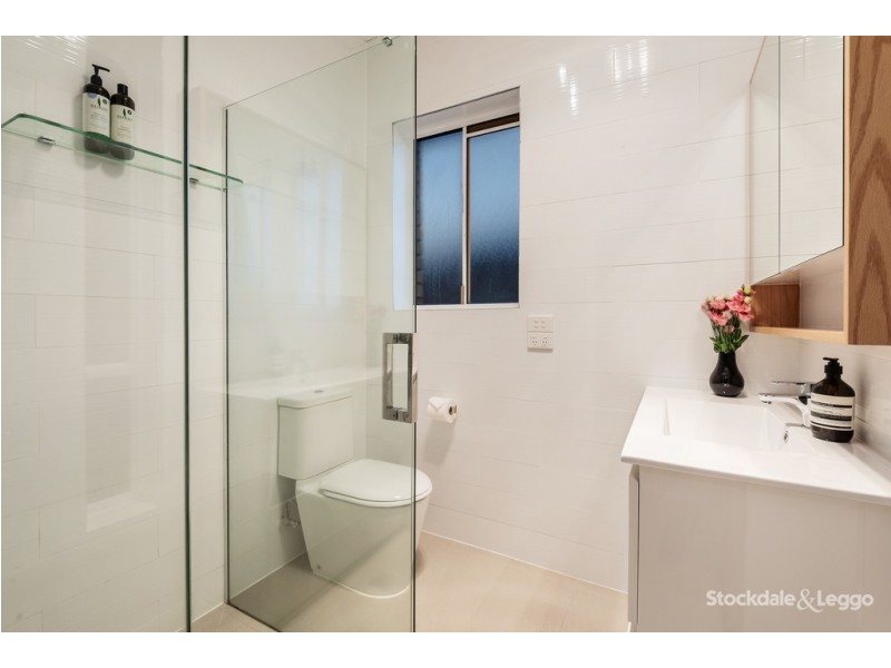 16 Moira Avenue, Reservoir VIC 3073