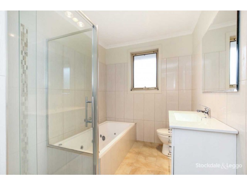 4/45 St Vigeons Road, Reservoir VIC 3073