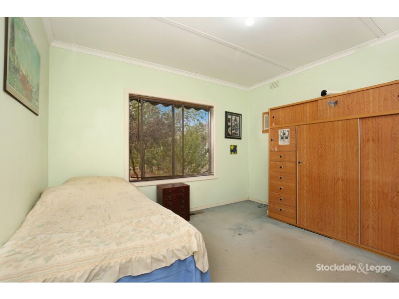 36 St Vigeons Road, Reservoir VIC 3073