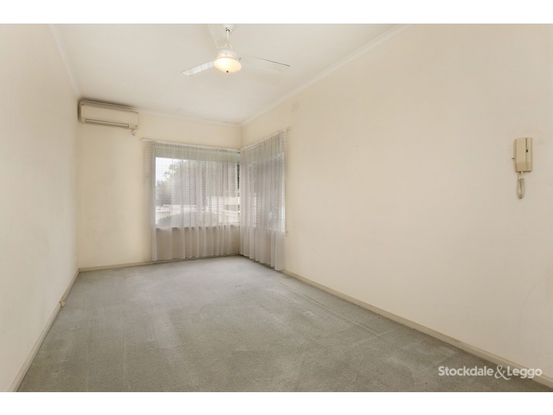 2/2 Station Street, Reservoir VIC 3073