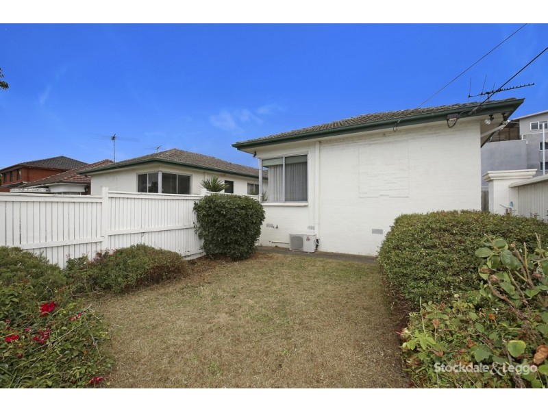2/2 Station Street, Reservoir VIC 3073