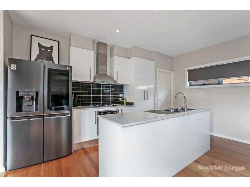 1/15 Suffolk Street, Reservoir VIC 3073