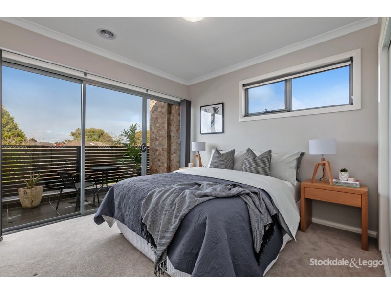 1/15 Suffolk Street, Reservoir VIC 3073