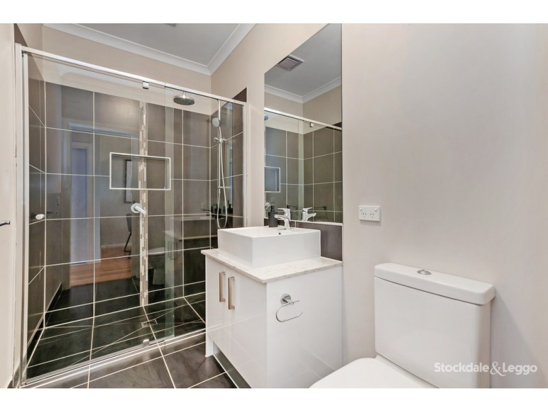 1/15 Suffolk Street, Reservoir VIC 3073