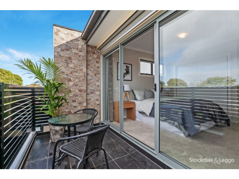 1/15 Suffolk Street, Reservoir VIC 3073