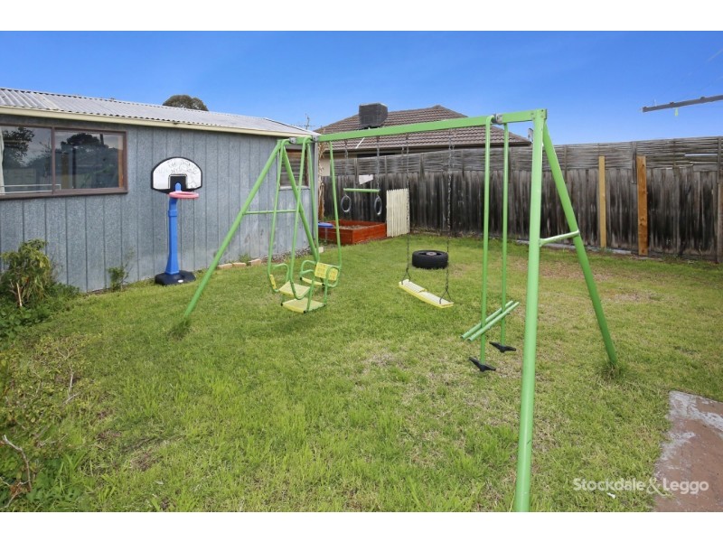 7 Patricia Drive, Fawkner VIC 3060