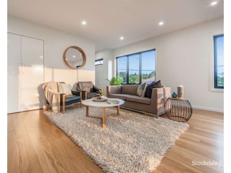 1/98 Liston Avenue, Reservoir VIC 3073