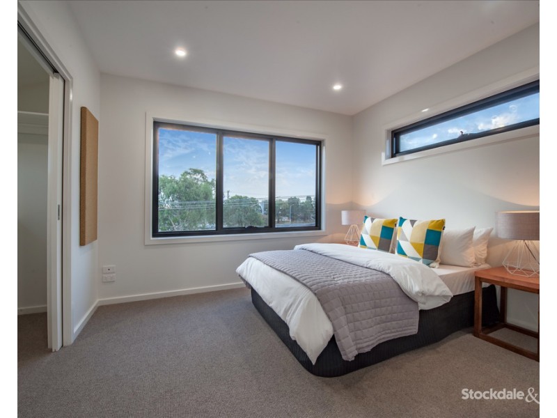 1/98 Liston Avenue, Reservoir VIC 3073