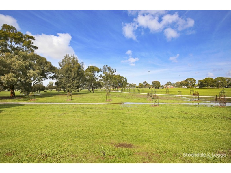 45 Lloyd Avenue, Reservoir VIC 3073