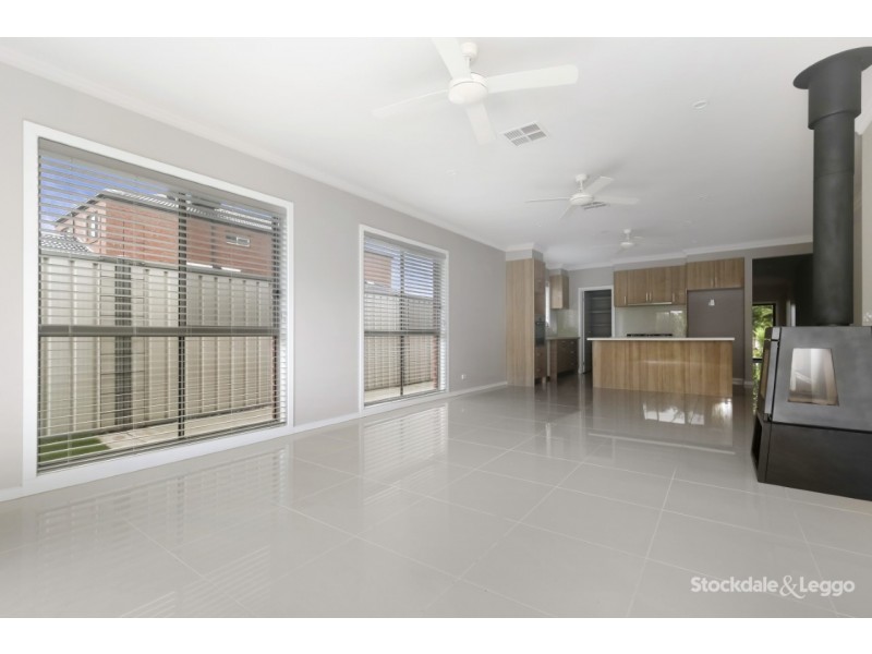 24 Sahara Way, Fawkner VIC 3060