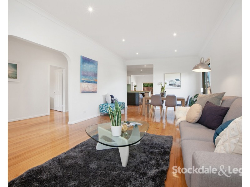 2 Arbor Avenue, Reservoir VIC 3073