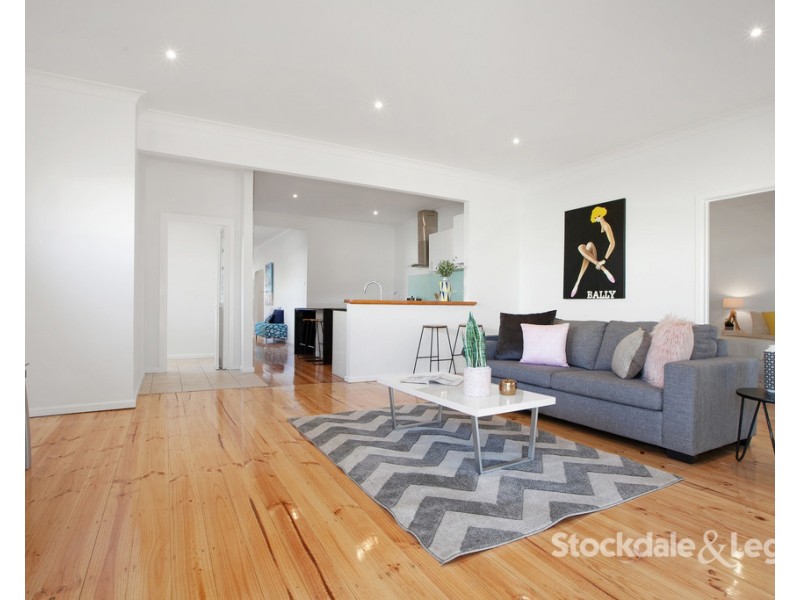 2 Arbor Avenue, Reservoir VIC 3073