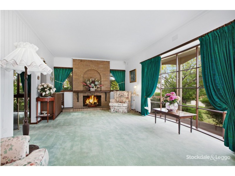 61 Oakhill Avenue, Reservoir VIC 3073