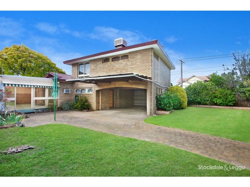 61 Oakhill Avenue, Reservoir VIC 3073