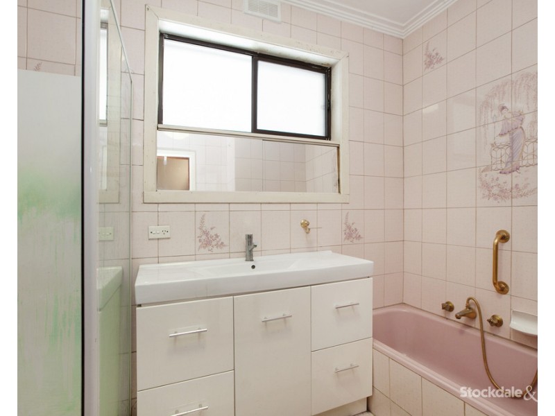 22 Burbank Drive, Reservoir VIC 3073