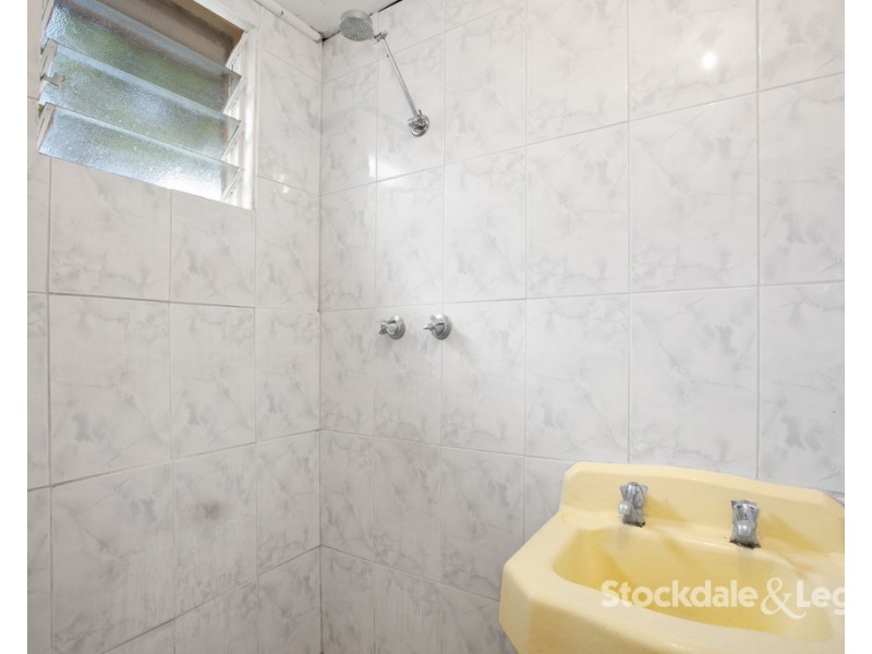 43 Pine Street, Reservoir VIC 3073