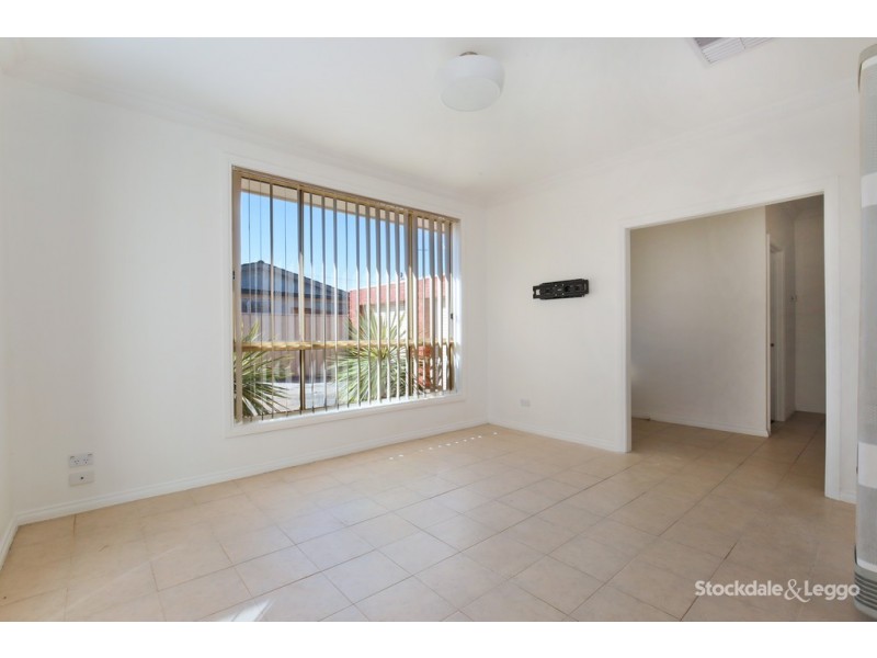 2/9 Waratah Street, Thomastown VIC 3074