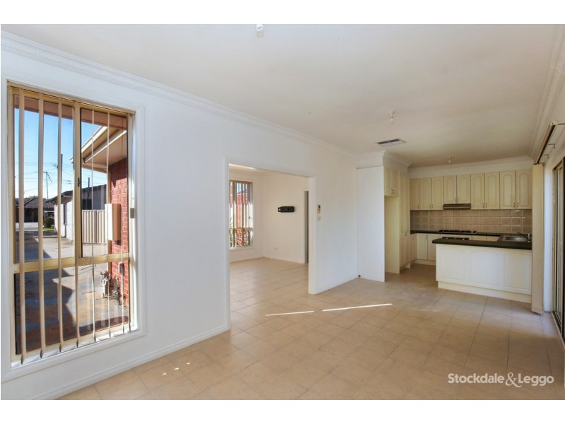 2/9 Waratah Street, Thomastown VIC 3074