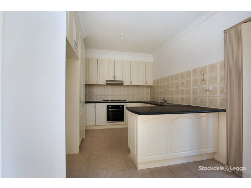 2/9 Waratah Street, Thomastown VIC 3074