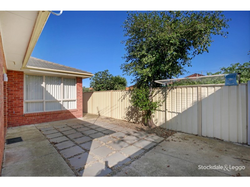 2/9 Waratah Street, Thomastown VIC 3074