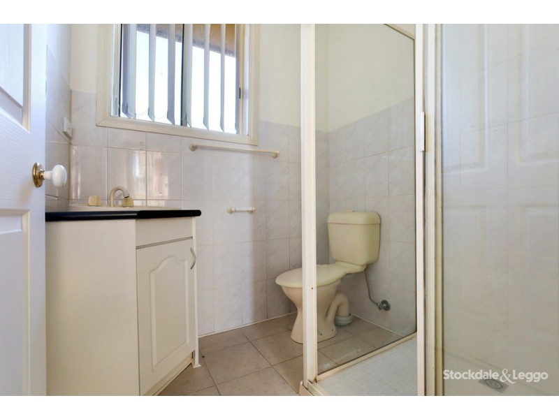 2/9 Waratah Street, Thomastown VIC 3074