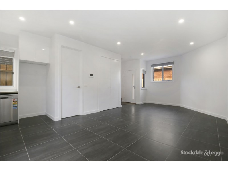 2/15 Richards Street, Lalor VIC 3075