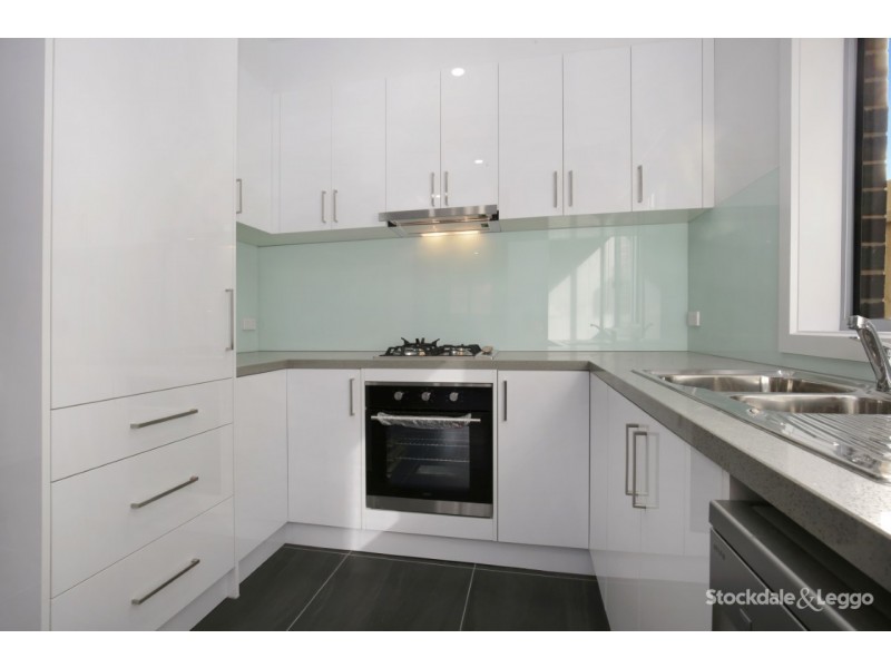 2/15 Richards Street, Lalor VIC 3075