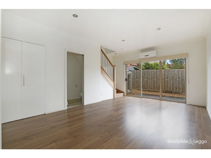 3/44 Boldrewood Parade, Reservoir VIC 3073