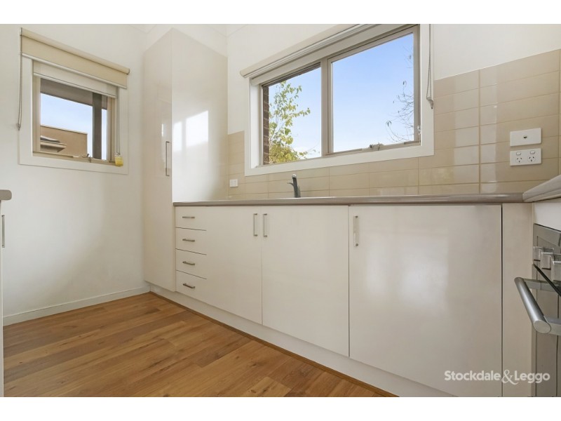 3/44 Boldrewood Parade, Reservoir VIC 3073