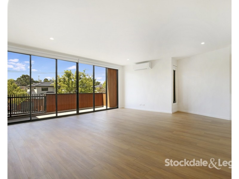 1/3 McComas Street, Reservoir VIC 3073