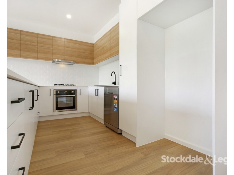 1/3 McComas Street, Reservoir VIC 3073