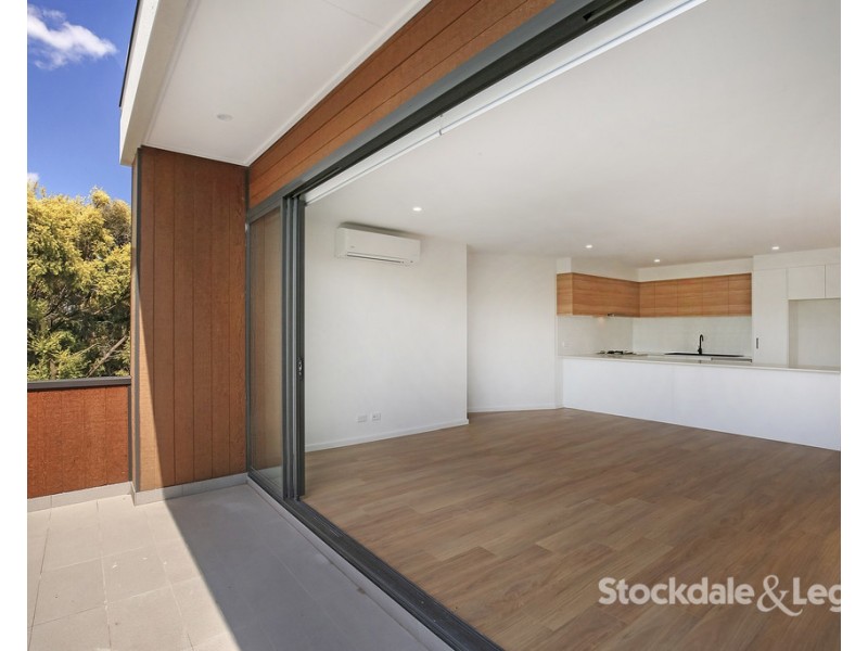 1/3 McComas Street, Reservoir VIC 3073