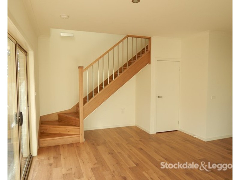 1/44 Boldrewood Parade, Reservoir VIC 3073