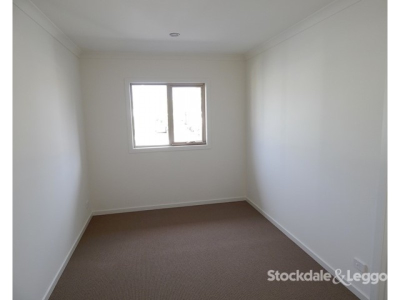 1/44 Boldrewood Parade, Reservoir VIC 3073