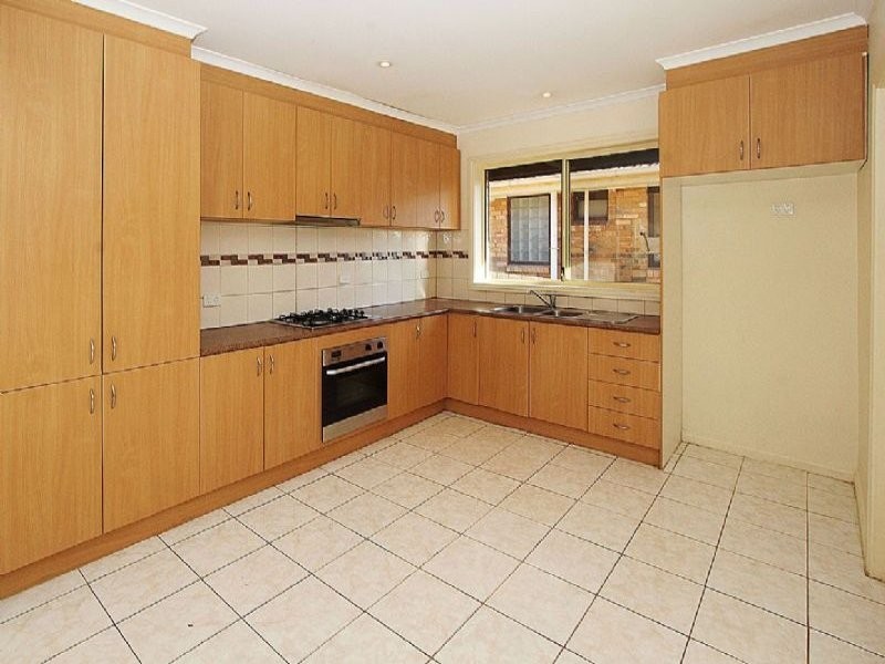 42 Winter Crescent, Reservoir VIC 3073