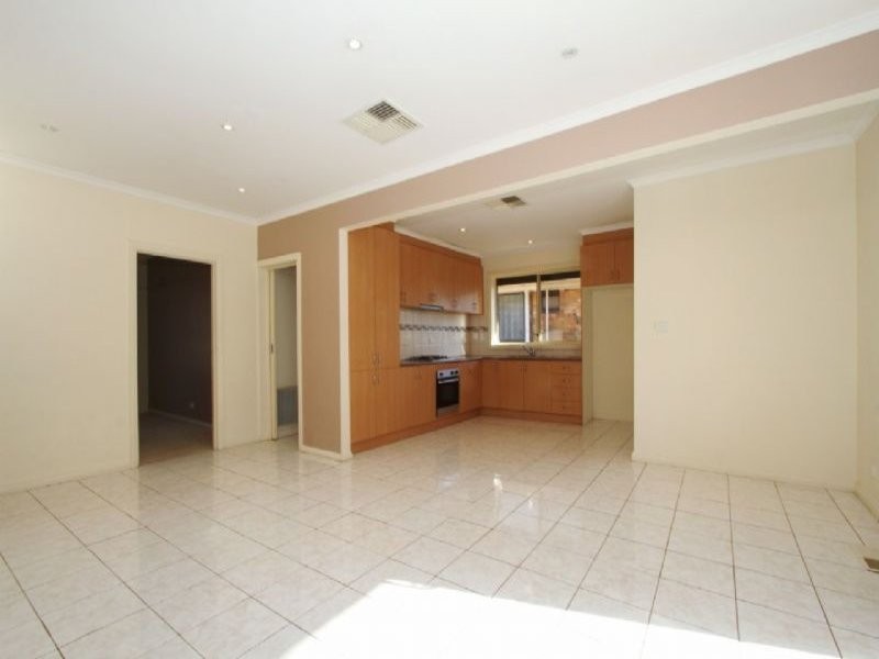 42 Winter Crescent, Reservoir VIC 3073