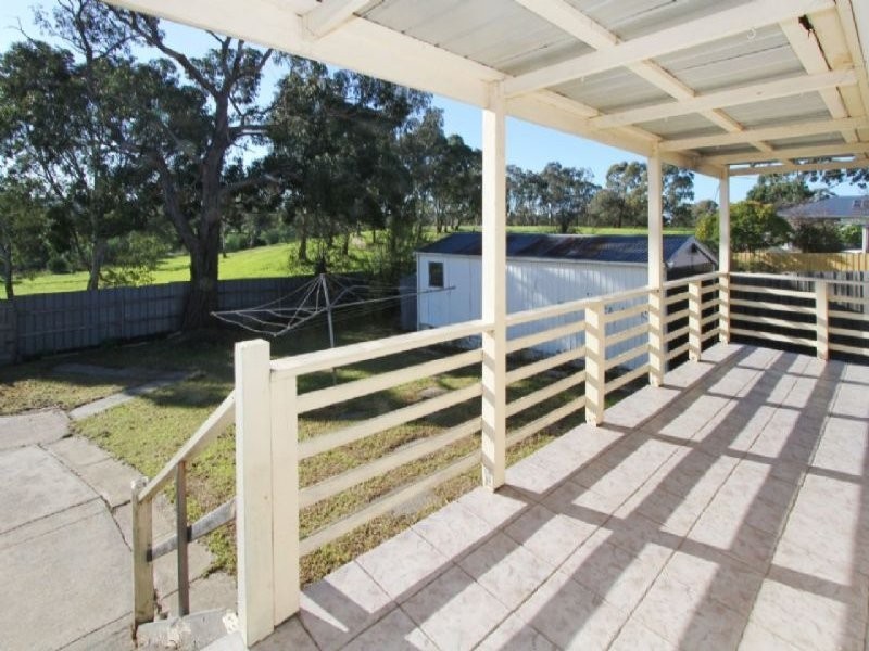 42 Winter Crescent, Reservoir VIC 3073