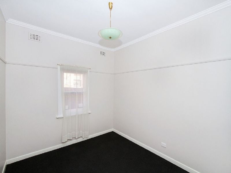 13 Best Street, Reservoir VIC 3073