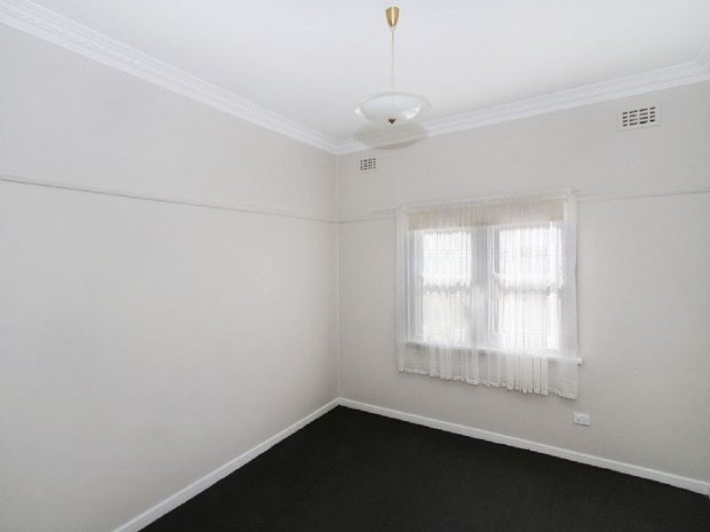 13 Best Street, Reservoir VIC 3073